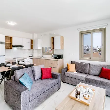 Adolina One Bedroom 204 By Ezoria * Πάφος