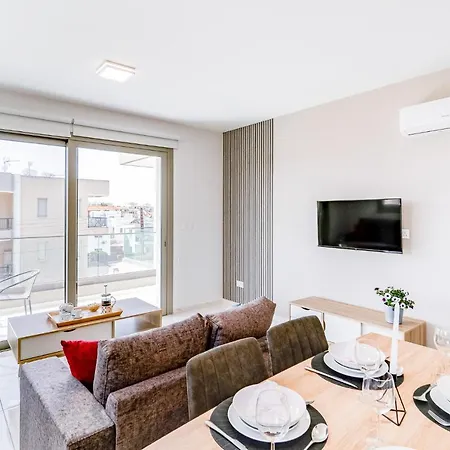 شقة Adolina One Bedroom 204 By Ezoria *