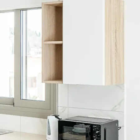 Adolina One Bedroom 204 By Ezoria شقة
