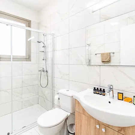 Adolina One Bedroom 204 By Ezoria